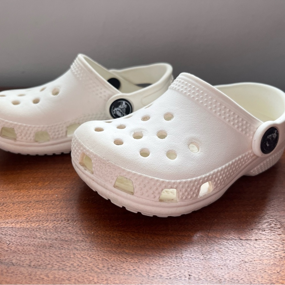 White Toddler CROCS White Size C6